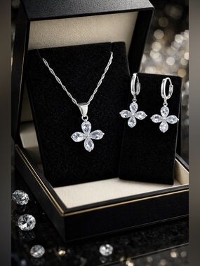 Luxury 925 Silver & Diamond Clover Necklace And Earrings Set